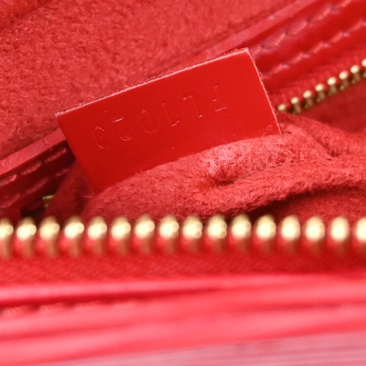 Louis Vuitton Red Epi Looping MM Handbag