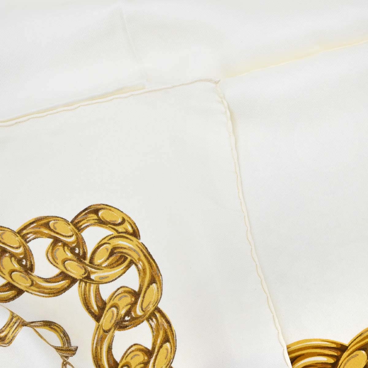 Chanel Ivory Chain Button Scarf Small Good