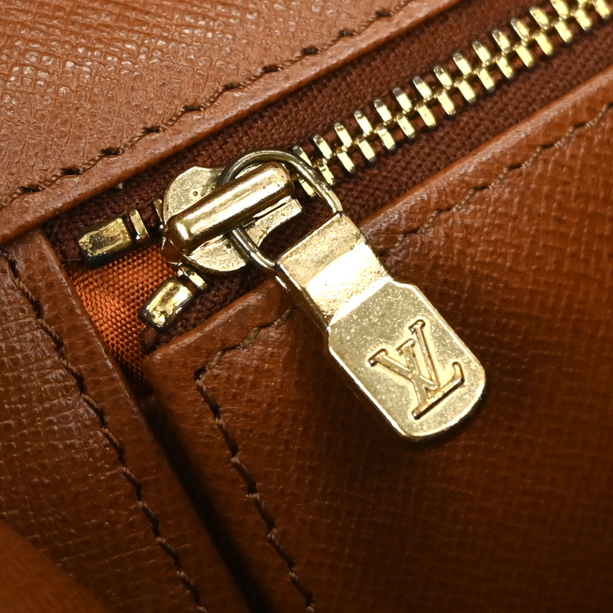 Louis Vuitton Monogram Pochette Dame GM Clutch Bag M51810