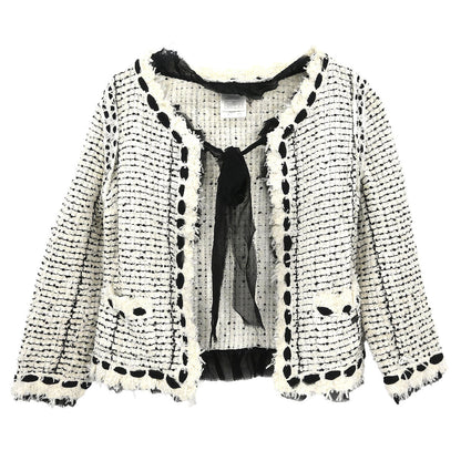 Chanel 2005 Single Breasted Collarless Jacket White #40