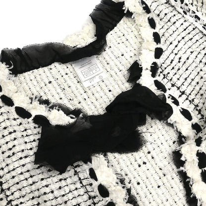 Chanel 2005 Single Breasted Collarless Jacket White #40