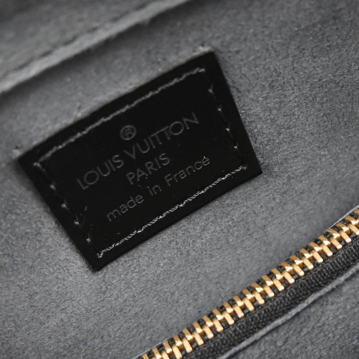 Louis Vuitton 2003 Black Epi Pont Neuf Handbag M52052