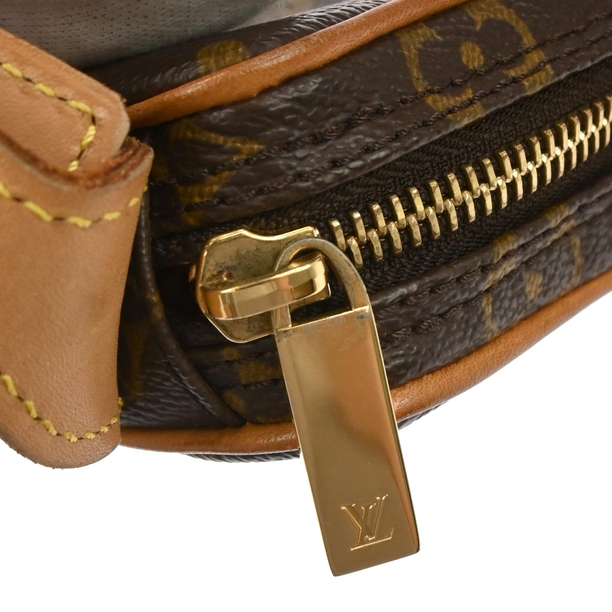 Louis Vuitton 2002 Monogram Croissant PM Handbag M51510