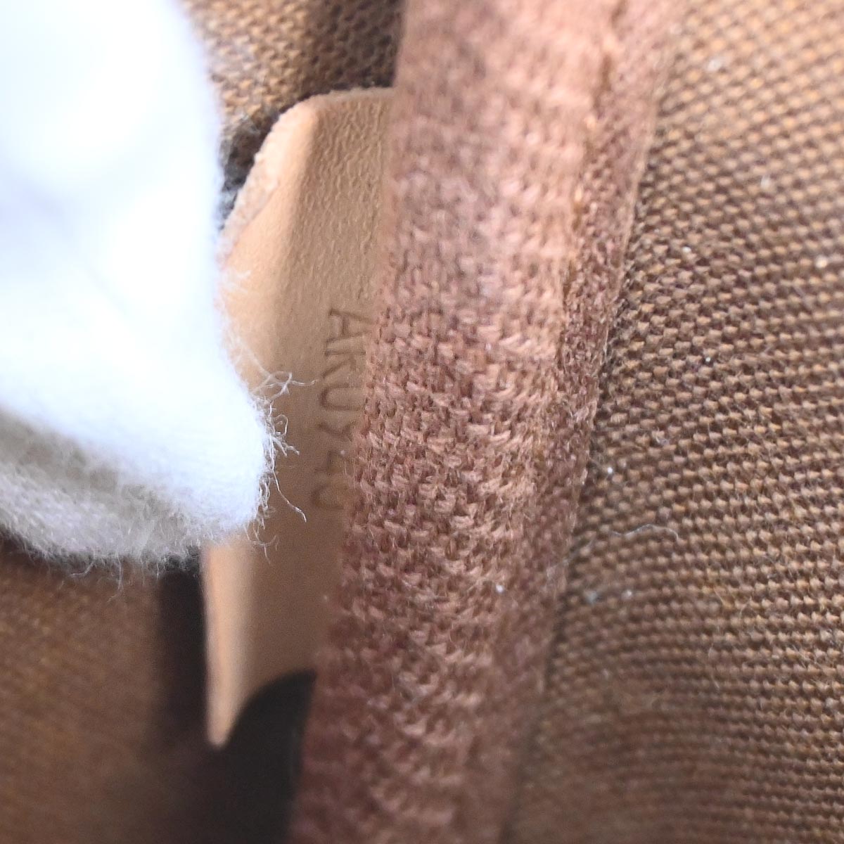 Louis Vuitton Monogram Gibeciere PM Shoulder Bag M42248