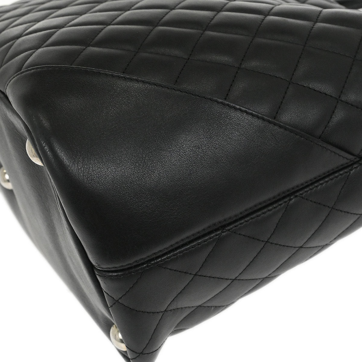 Chanel 2004-2005 Black Calfskin Cambon Ligne Tote Handbag