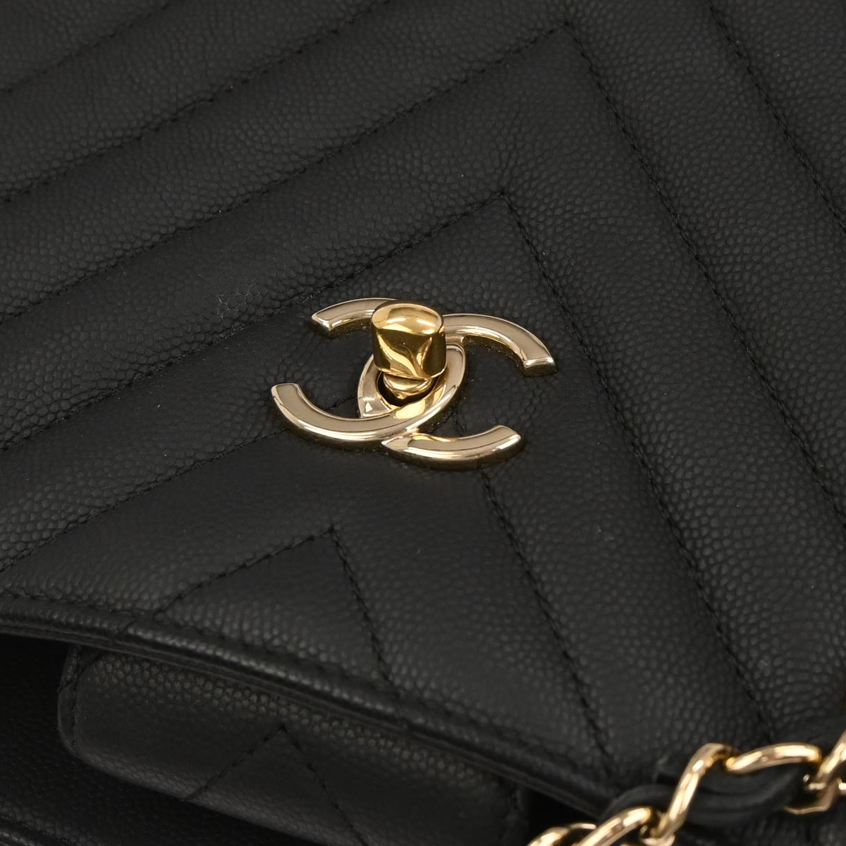 Chanel 2019 Black Caviar Skin Chevron Shopping Tote Chain Handbag