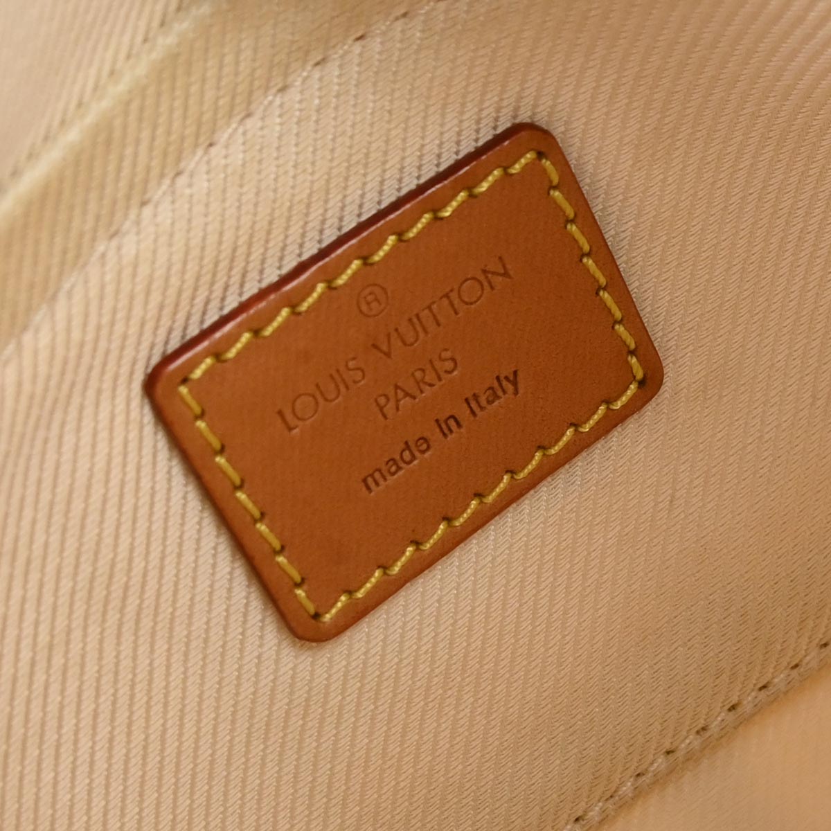 Louis Vuitton Beige Cruise Collection Bulle PM Handbag M40239