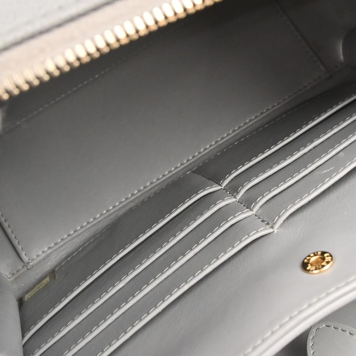 Chanel 2019 Gray Caviar Skin CC Filigree 2way Vanity Shoulder Handbag