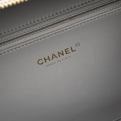 Chanel 2019 Gray Caviar Skin CC Filigree 2way Vanity Shoulder Handbag