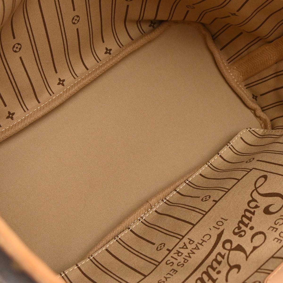 Louis Vuitton Monogram Neverfull MM Shoulder Tote Bag M40156