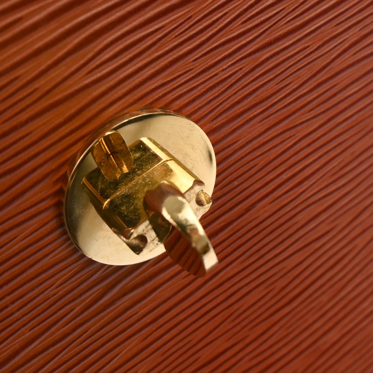 Louis Vuitton Brown Epi Cluny Shoulder Bag M52253