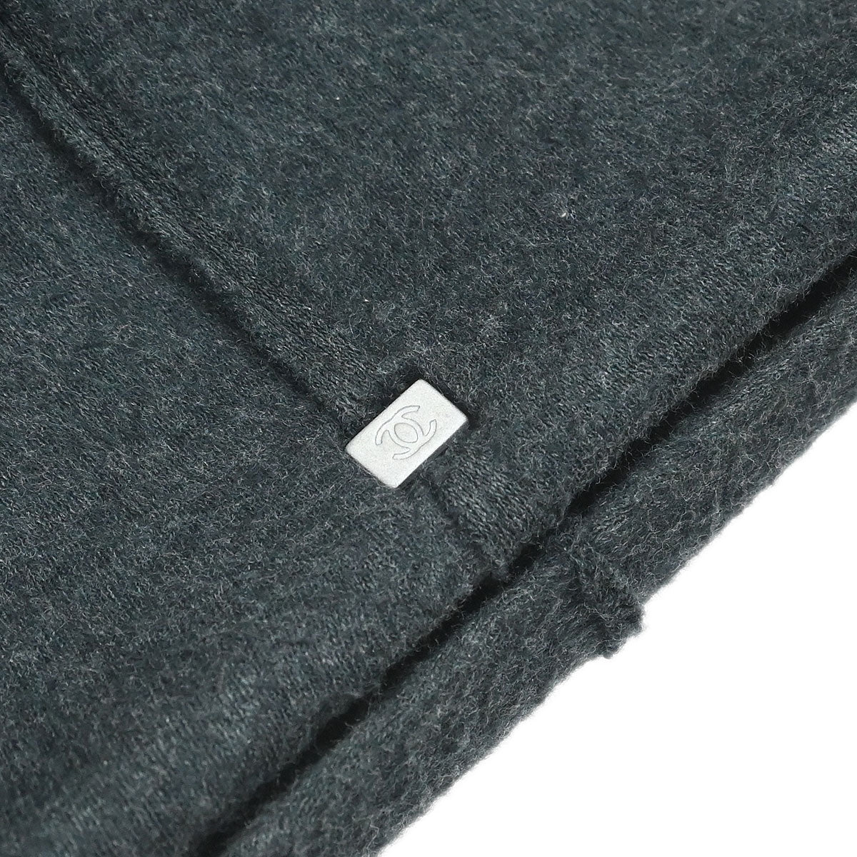 Chanel 1997-1999 Gray Felt Hip Bag Shoulder Bag