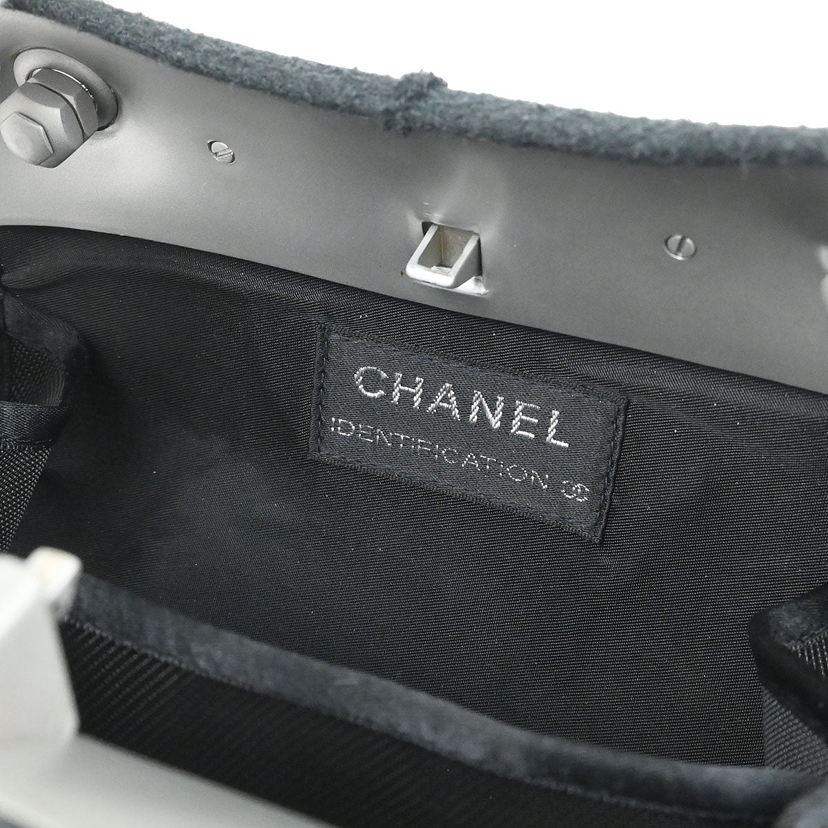 Chanel 1997-1999 Gray Felt Hip Bag Shoulder Bag