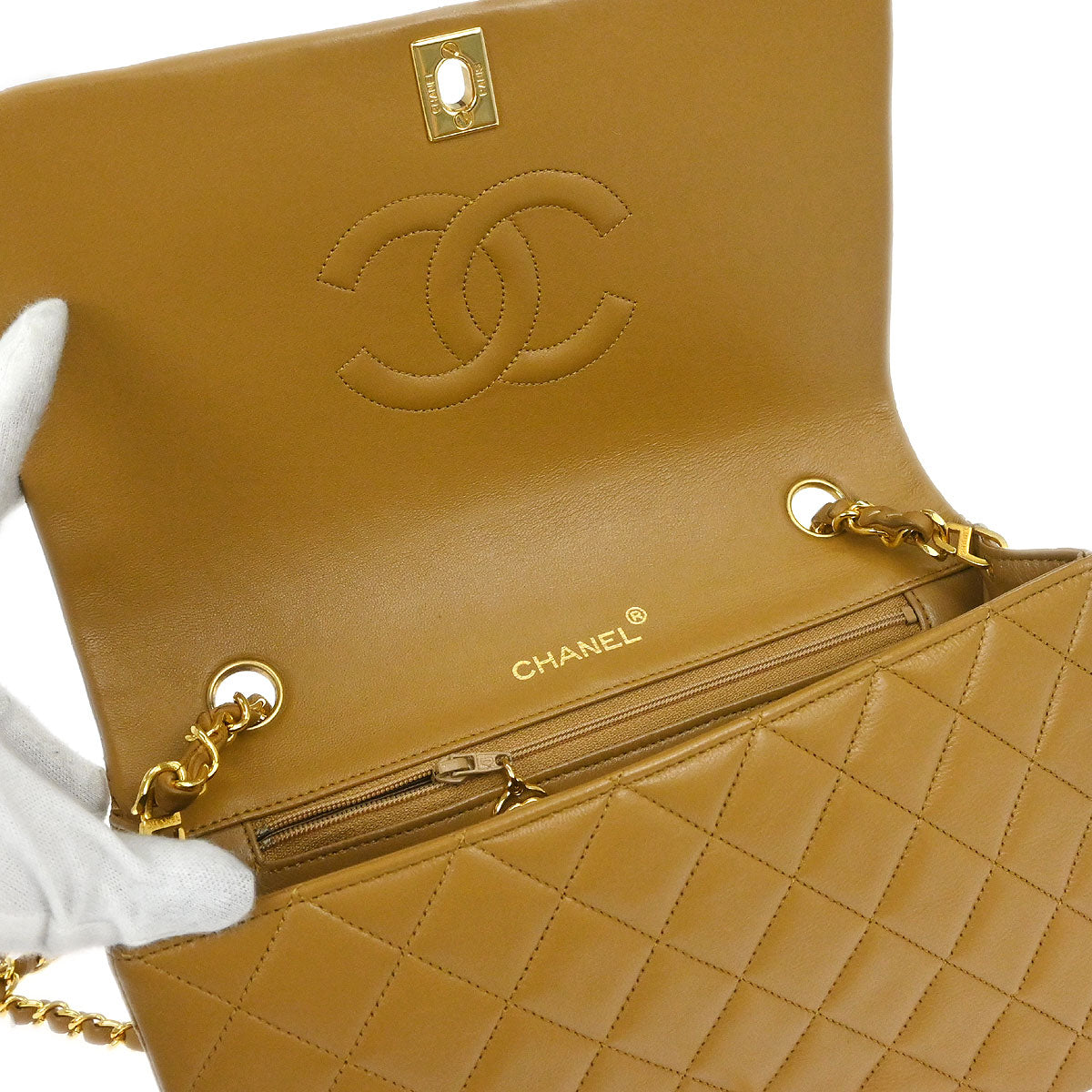 Chanel 1989-1991 Beige Lambskin Turnlock Small Full Flap Shoulder Bag