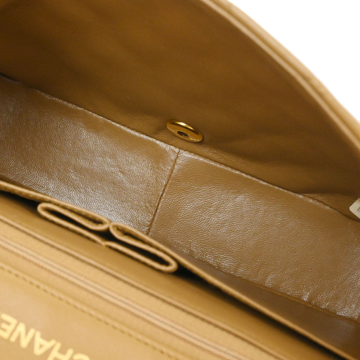 Chanel 1989-1991 Beige Lambskin Turnlock Small Full Flap Shoulder Bag