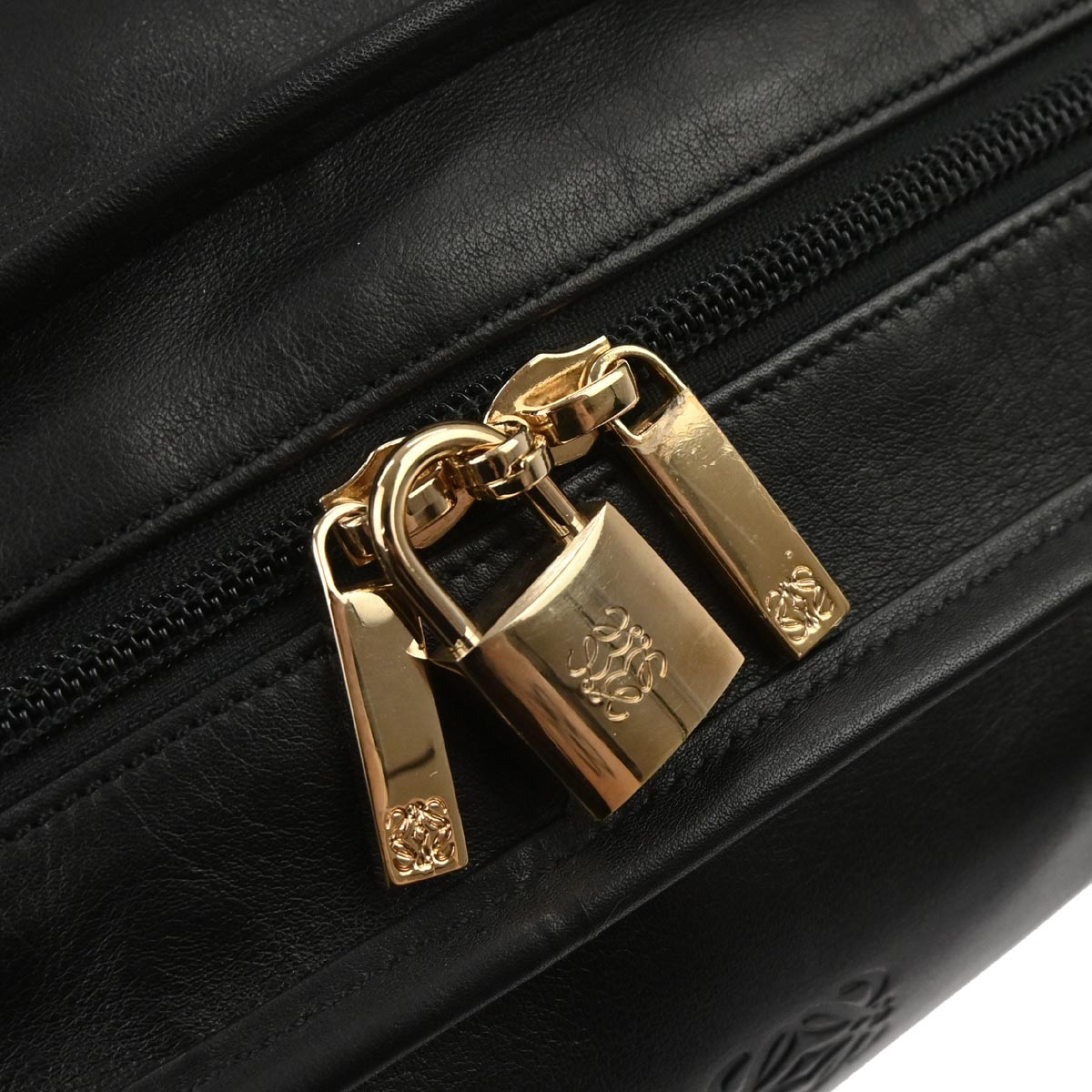 Loewe Black Leather Amazona 40 Handbag