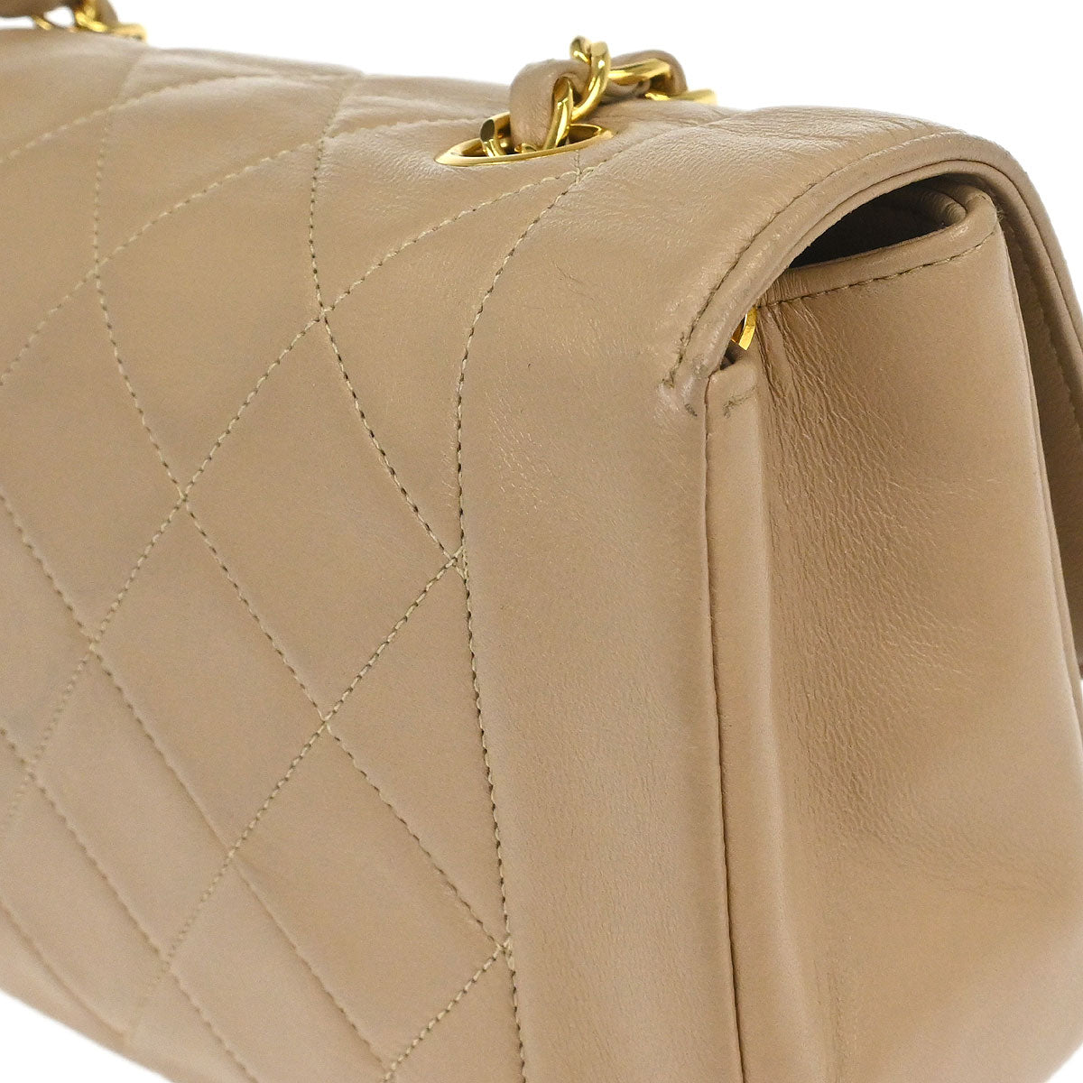 Chanel 1989-1991 Beige Lambskin Shoulder Bag