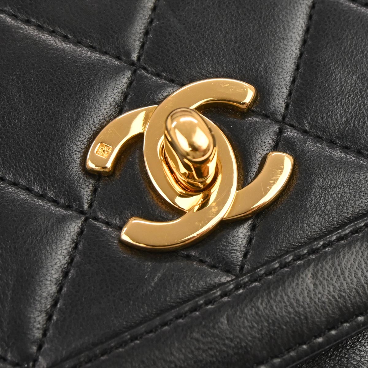 Chanel 1989-1991 Black Lambskin Shoulder Bag