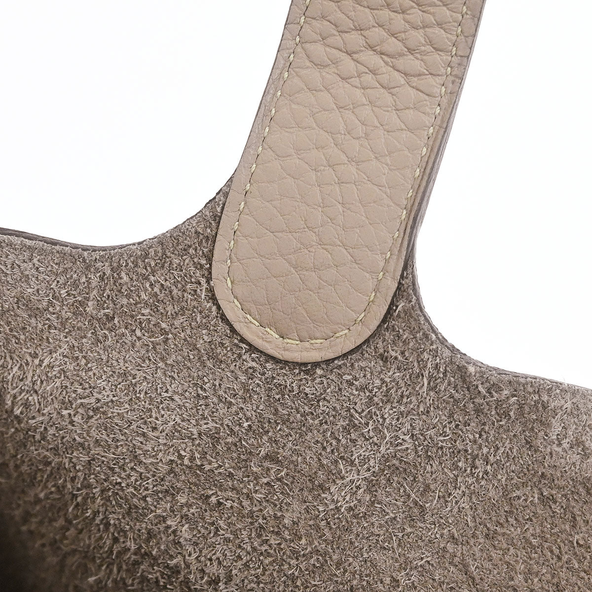 Hermes Gris Tourterelle Taurillon Picotin Lock 22 MM Handbag