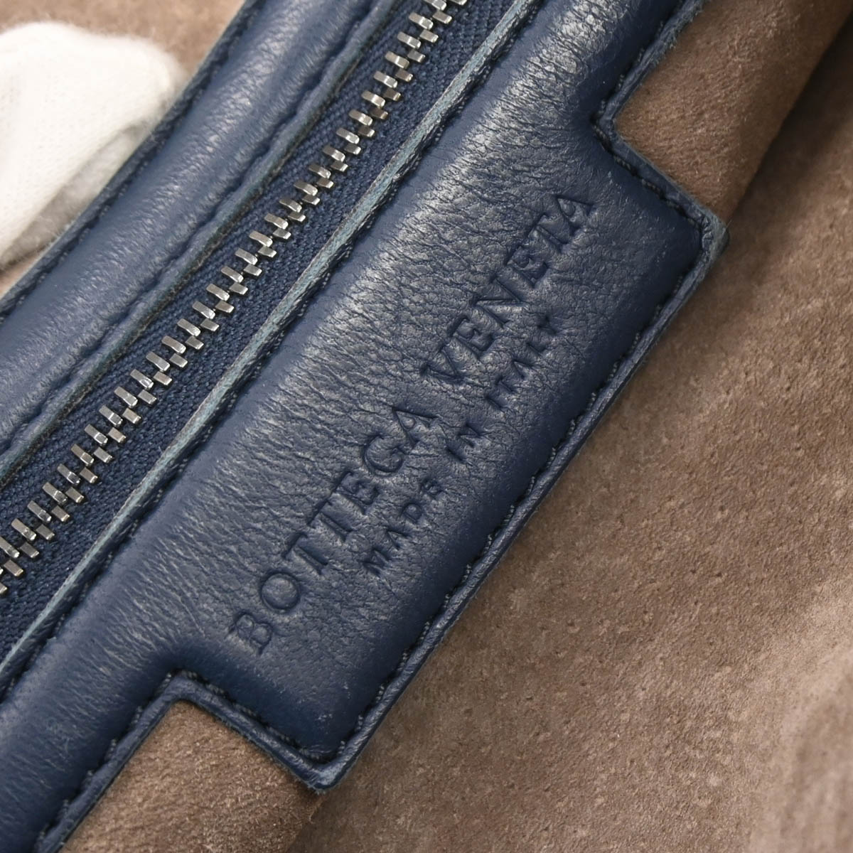 Bottega Veneta Navy Lambskin Intrecciato Hobo Handbag