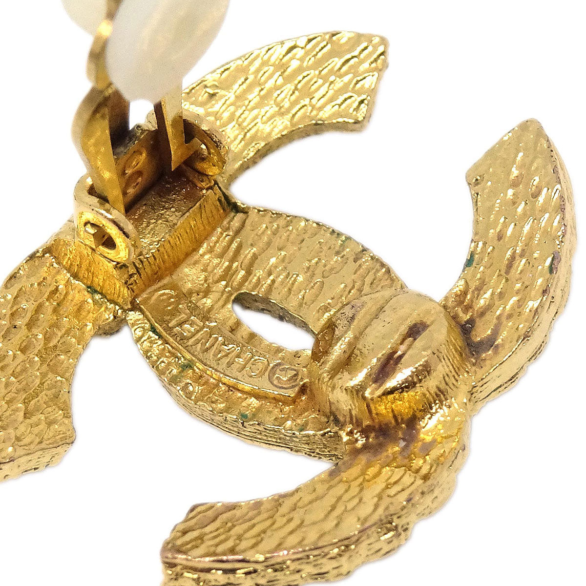 Chanel Gold CC Clip-On Earrings 2913