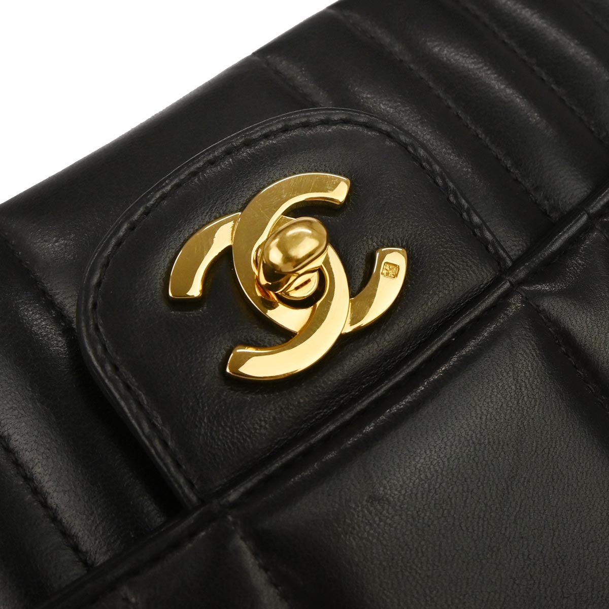 Chanel 1991-1994 Black Lambskin Mademoiselle Single Flap Shoulder Bag