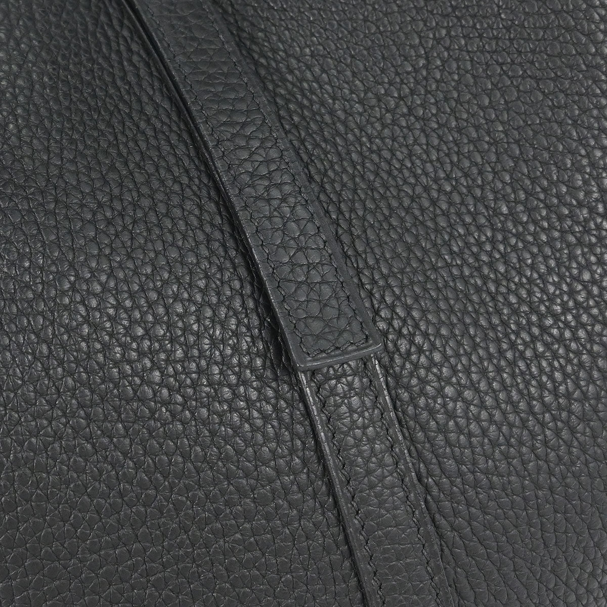 Hermes Black Taurillon Clemence Picotin 22 MM Handbag