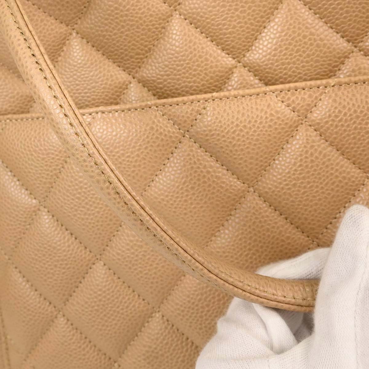 Chanel 2003-2004 Beige Caviar Skin Medallion Tote Handbag
