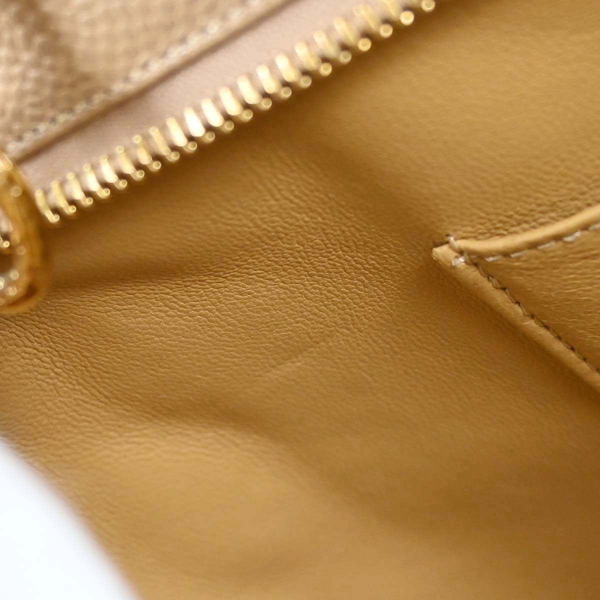 Chanel 2003-2004 Beige Caviar Skin Medallion Tote Handbag