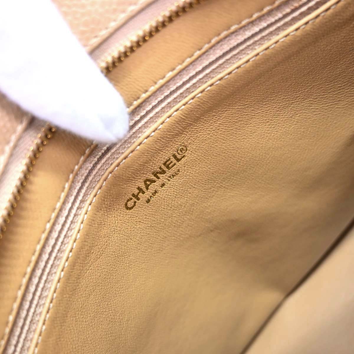 Chanel 2001-2003 Beige Caviar Skin Medallion Tote Handbag