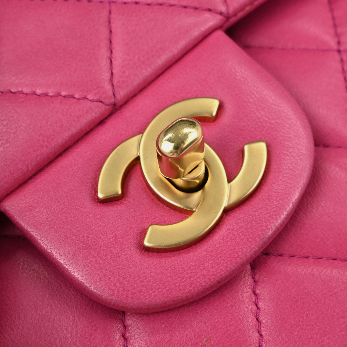 Chanel 2000-2002 Pink Lambskin Medium Classic Double Flap Shoulder Bag