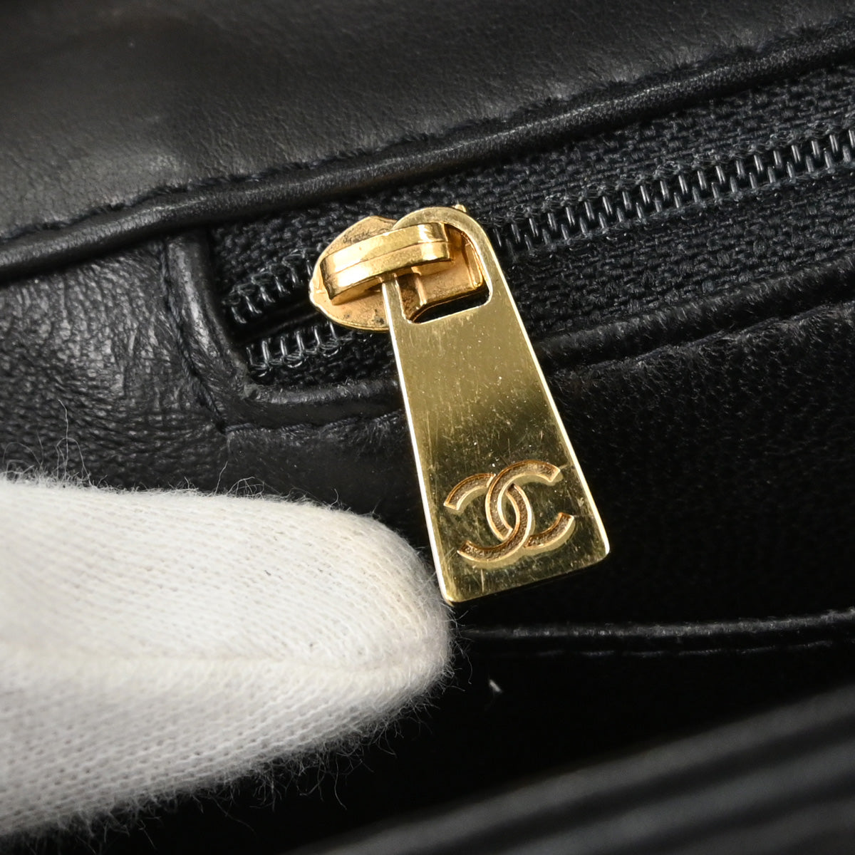 Chanel 2002-2003 Black Lambskin Choco Bar Single Flap Shoulder Bag