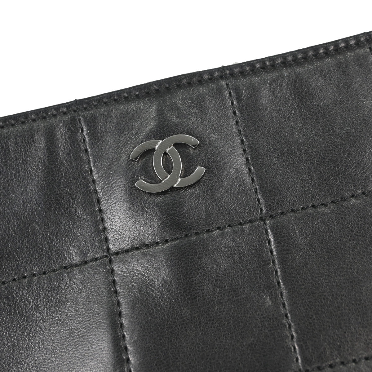 Chanel 2002-2003 Black Lambskin Fringe Chocolate Bar Shoulder Bag