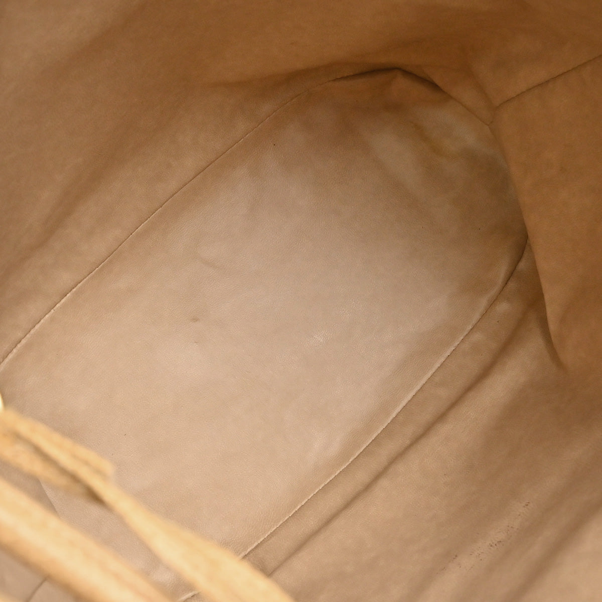 Chanel 1994-1996 Beige Caviar Skin Drawstring Shoulder Bag