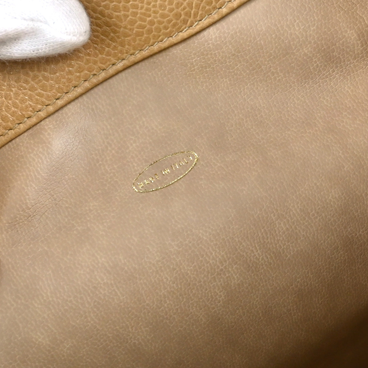 Chanel 1994-1996 Beige Caviar Skin Drawstring Shoulder Bag