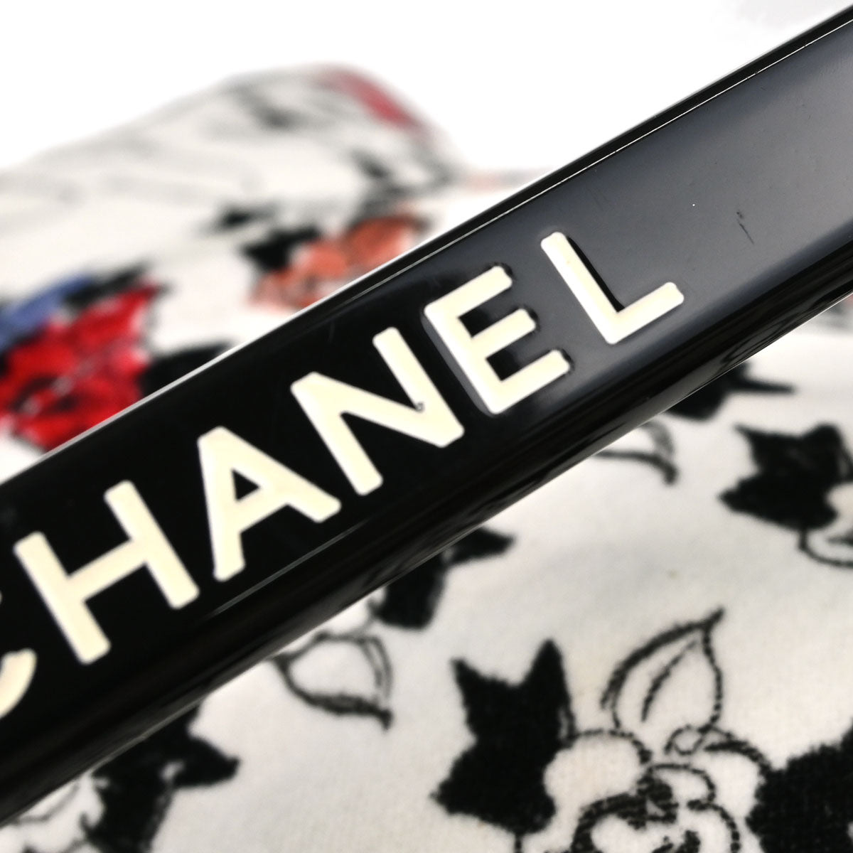 Chanel 2005-2006 White Velours Camellia Print Handbag