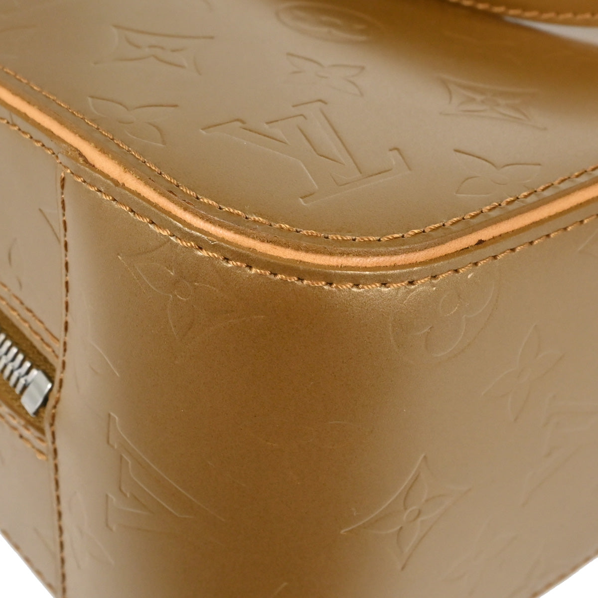 Louis Vuitton Gold Monogram Mat Shelton MM Handbag M55177