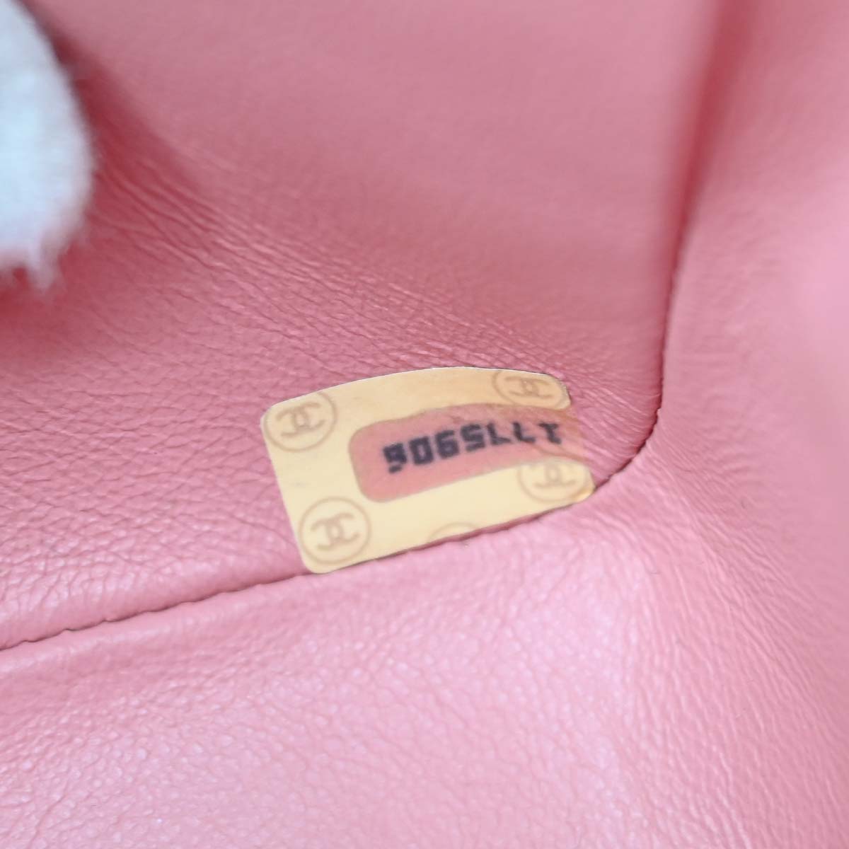 Chanel 1989-1991 Pink Lambskin Shoulder Bag