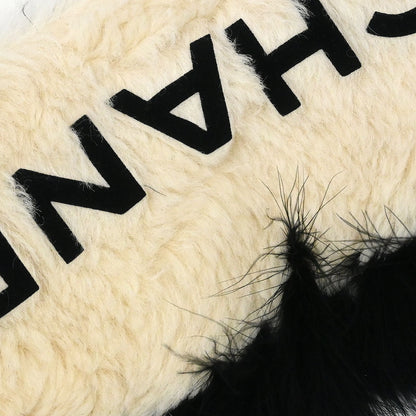 Chanel * Alpaca Scarf Ivory Small Good