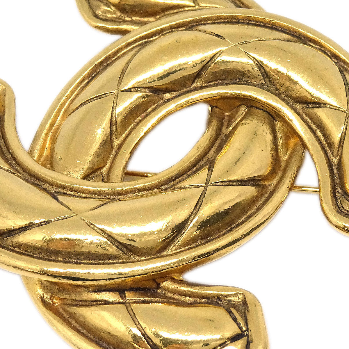Chanel Quilted CC Brooch Pin Large Gold 1152
