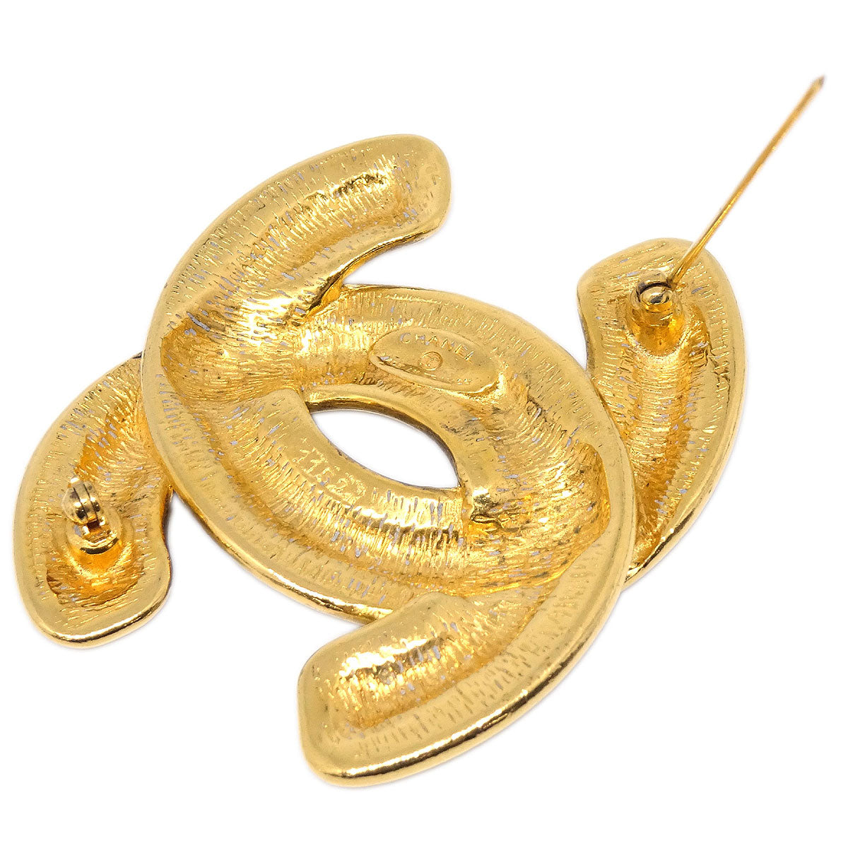 Chanel Quilted CC Brooch Pin Large Gold 1152
