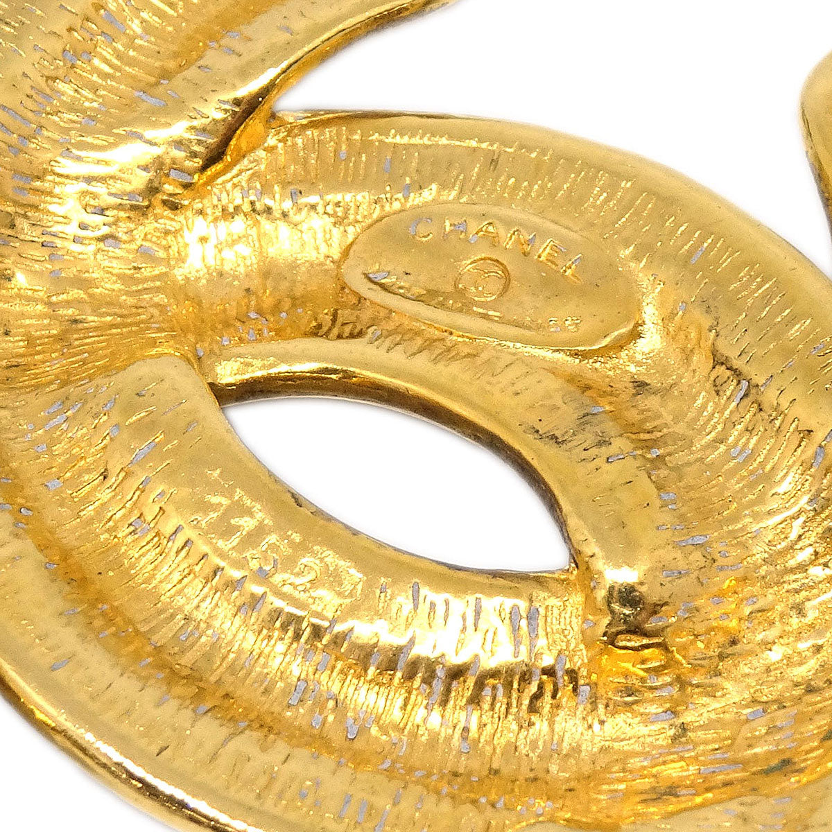 Chanel Quilted CC Brooch Pin Large Gold 1152