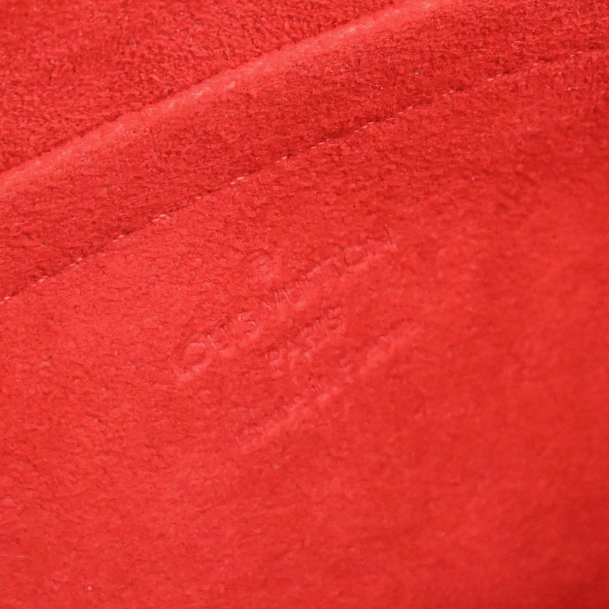 Louis Vuitton Damier Ravello PM Handbag N60007