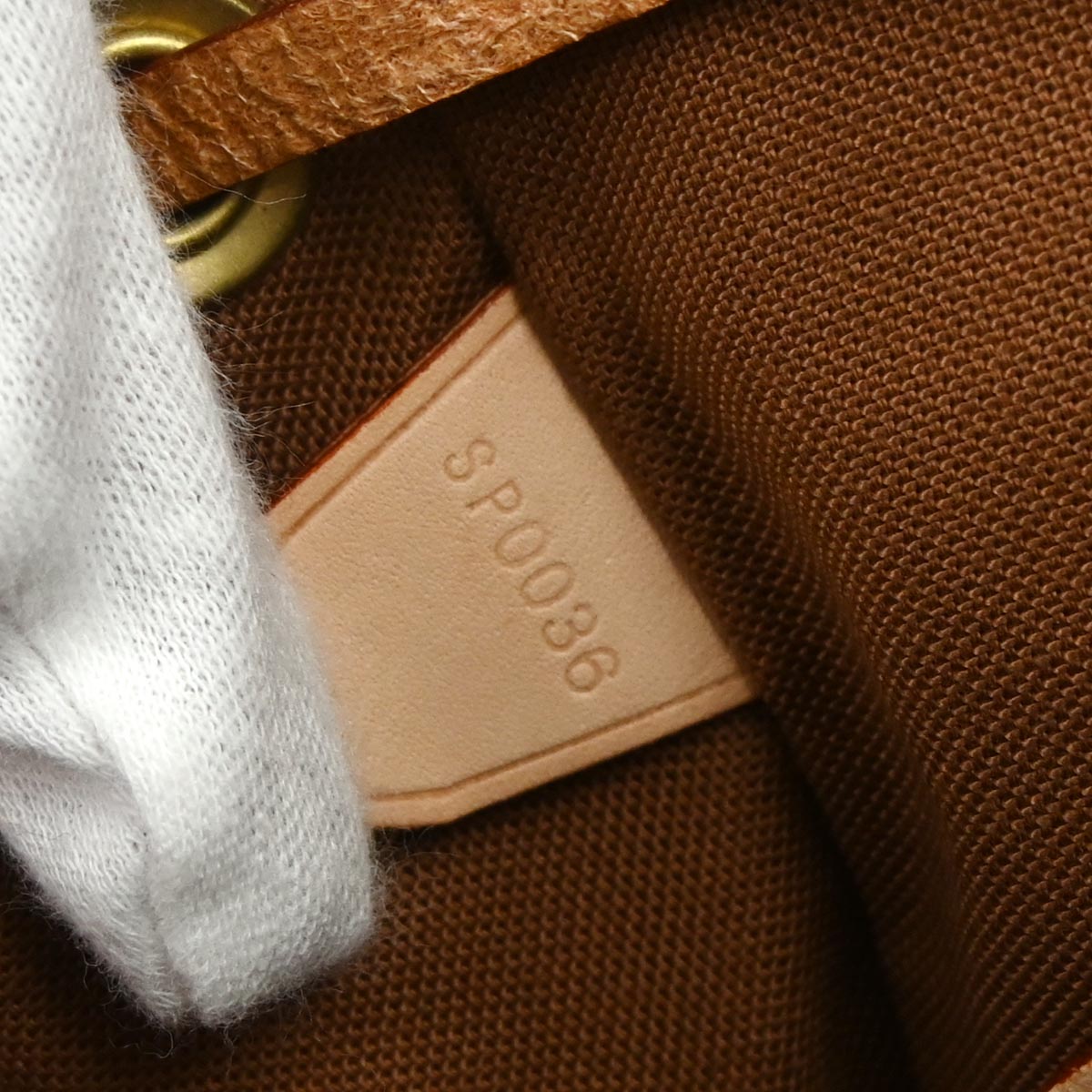 Louis Vuitton Monogram Montsouris MM Backpack M51136