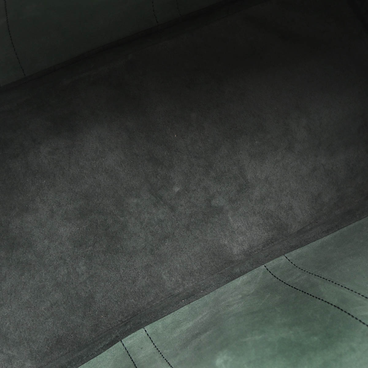 Louis Vuitton Green Taiga Kendall PM 2way Travel Handbag M30124