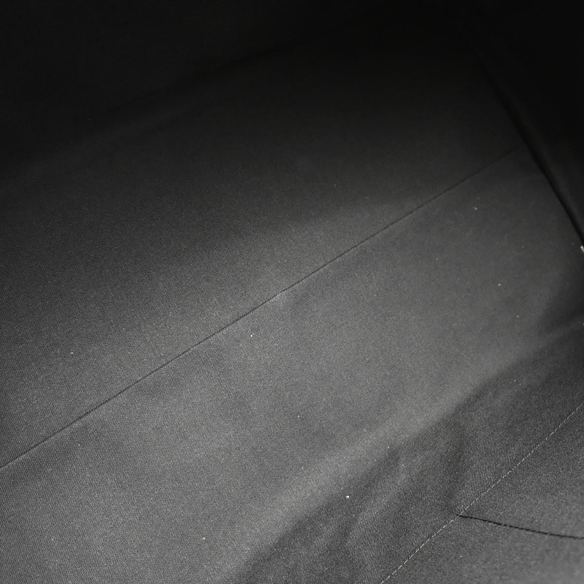 Louis Vuitton Black Taiga Stanislav Travel Handbag M31152