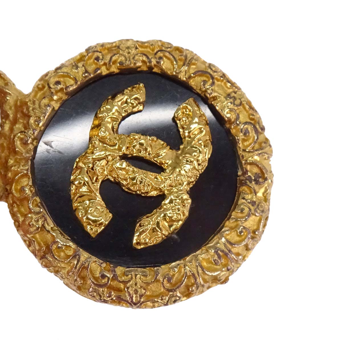 Chanel Medallion Chain Pendant Necklace Gold 93A