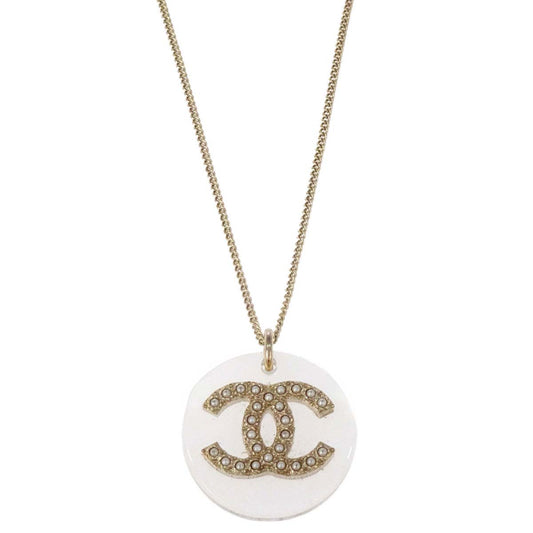 Chanel Medallion Gold Chain Pendant Necklace Costume Pearl B18B