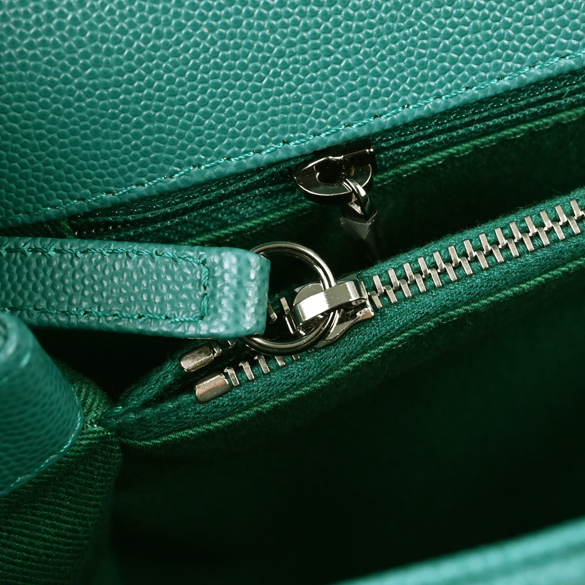 Chanel 2019 Green Caviar Skin Chevron Coco Handle 2way Shoulder Handbag