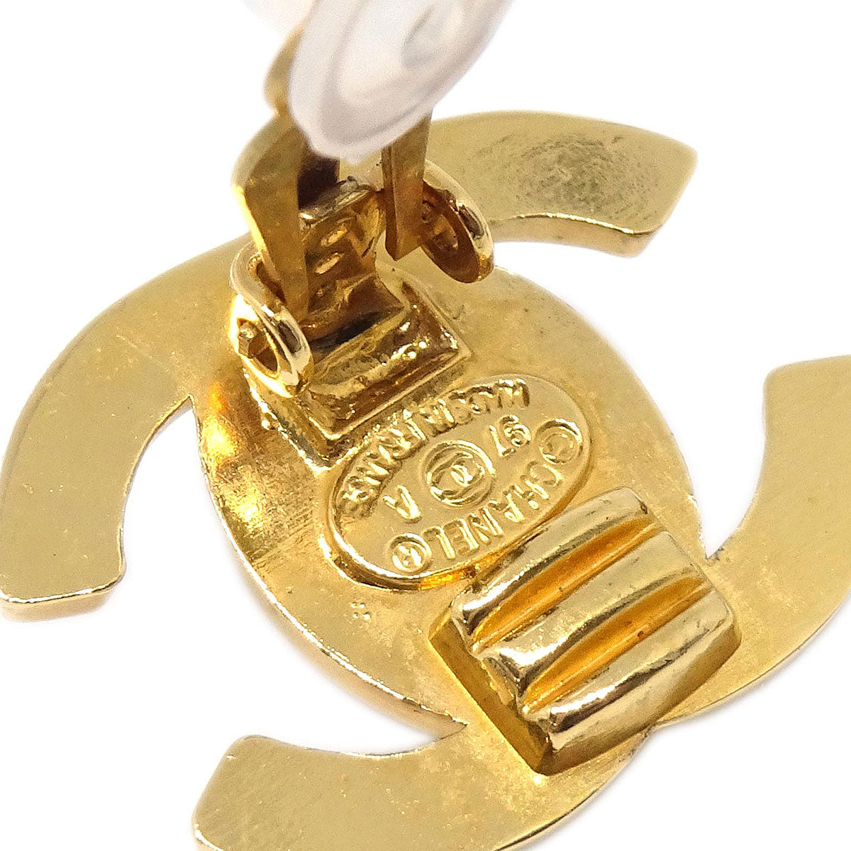 Chanel CC Turnlock Clip-On Earrings Gold Small 97A
